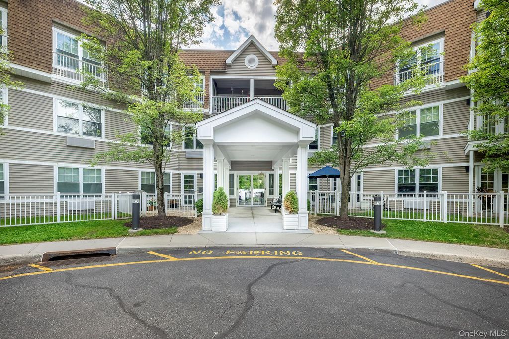 206 Sutton Drive, Mount Kisco, NY 10549