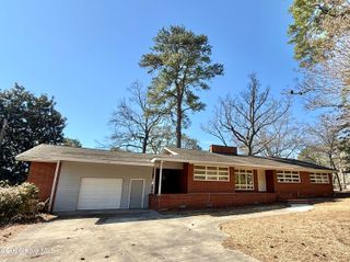 106 Carolina Avenue, Williamston, NC 27892