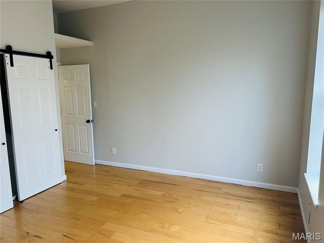 905 Park Avenue, St Louis, MO 63104