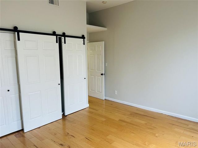 905 Park Avenue, St Louis, MO 63104