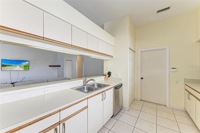 5045 82ND WAY E, Sarasota, FL 34243