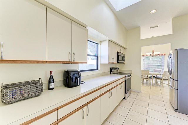 5045 82ND WAY E, Sarasota, FL 34243