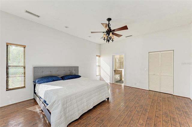 5045 82ND WAY E, Sarasota, FL 34243