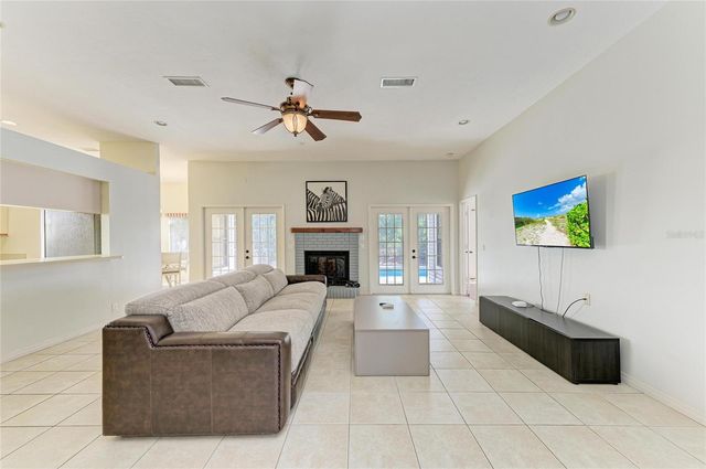 5045 82ND WAY E, Sarasota, FL 34243