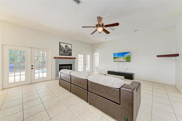 5045 82ND WAY E, Sarasota, FL 34243