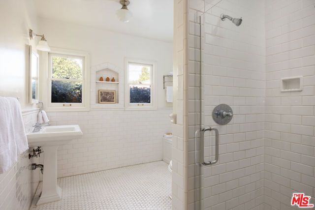 2222 Camden Avenue, Los Angeles, CA 90064