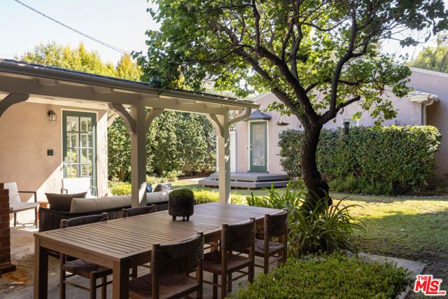 2222 Camden Avenue, Los Angeles, CA 90064