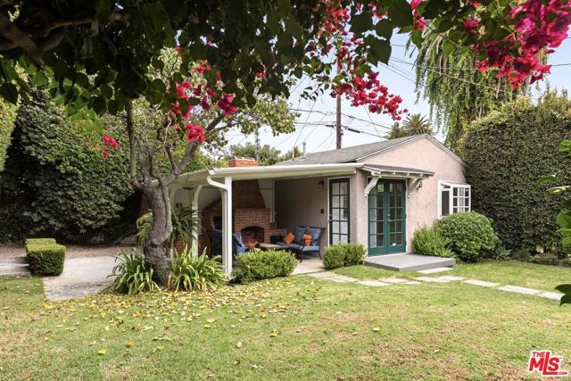 2222 Camden Avenue, Los Angeles, CA 90064