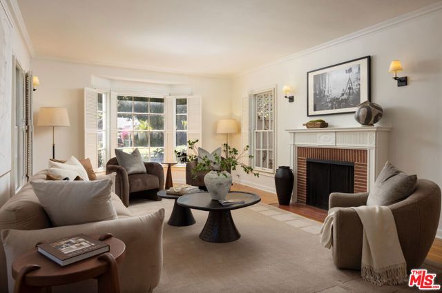 2222 Camden Avenue, Los Angeles, CA 90064