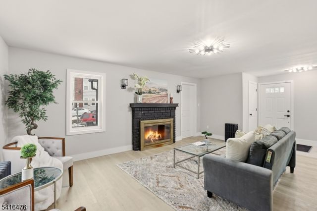 74 Lindsley Ave, Newark City, NJ 07106