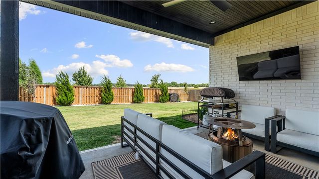 6601 SW First Light Street, Bentonville, AR 72713