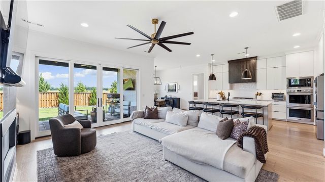 6601 SW First Light Street, Bentonville, AR 72713