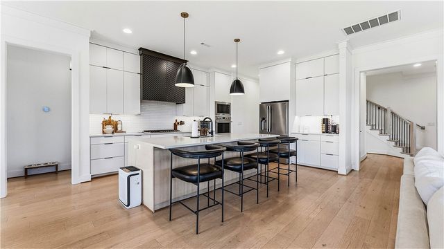 6601 SW First Light Street, Bentonville, AR 72713