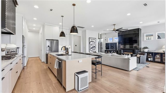 6601 SW First Light Street, Bentonville, AR 72713