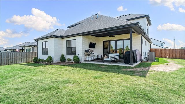 6601 SW First Light Street, Bentonville, AR 72713