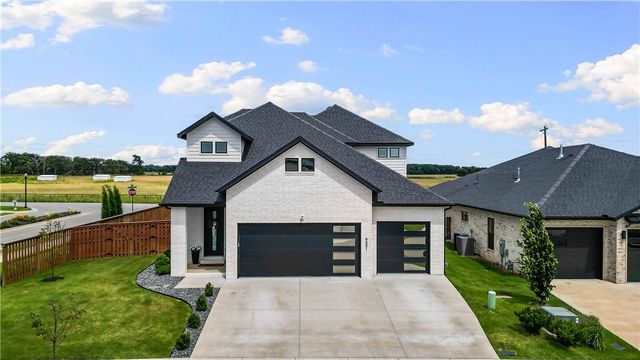 6601 SW First Light Street, Bentonville, AR 72713