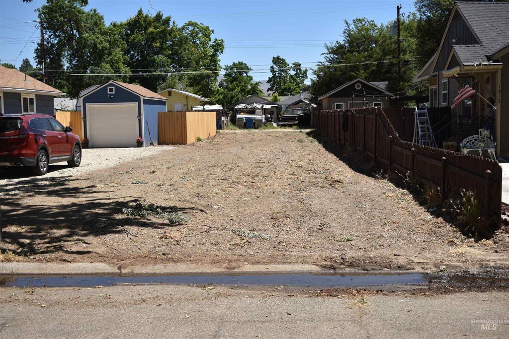 1810 S Hervey, Boise, ID 83705