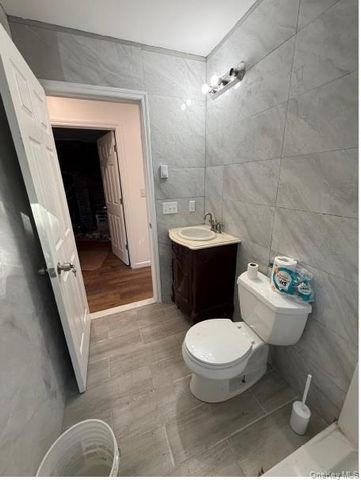 82 High Rock Road, West Coxsackie, NY 12192