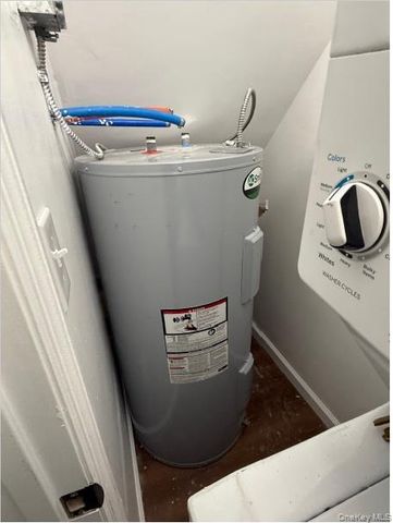 82 High Rock Road, West Coxsackie, NY 12192