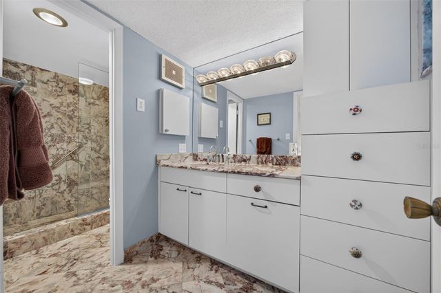 4390 EXETER DRIVE 107, Longboat Key, FL 34228
