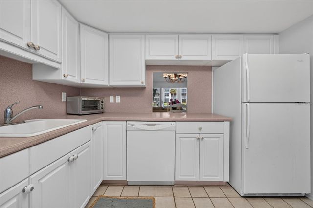 4390 EXETER DRIVE 107, Longboat Key, FL 34228