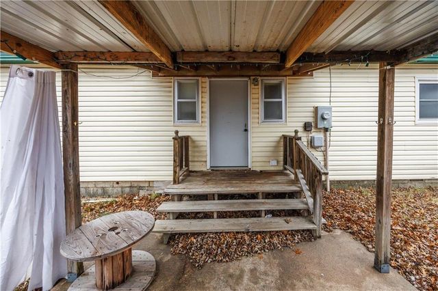 425 E 5th Street, Cherryvale, KS 67335