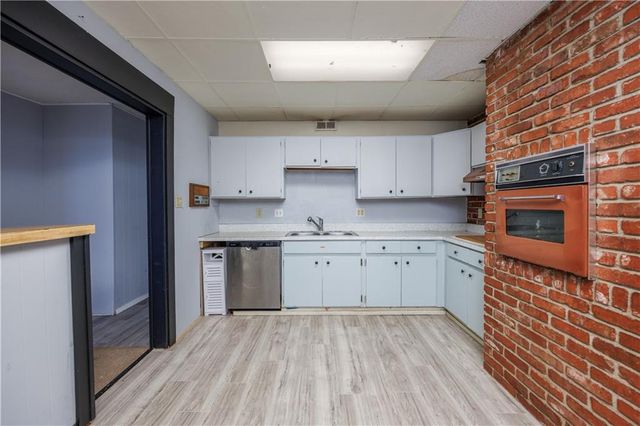 425 E 5th Street, Cherryvale, KS 67335