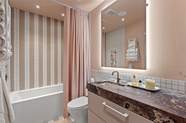 44 East Ave 1706, Austin, TX 78701