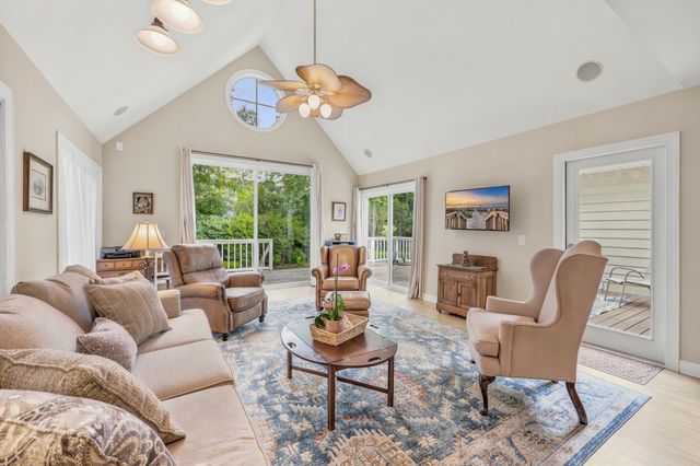 357 Aspen Loop, Pawleys Island, SC 29585