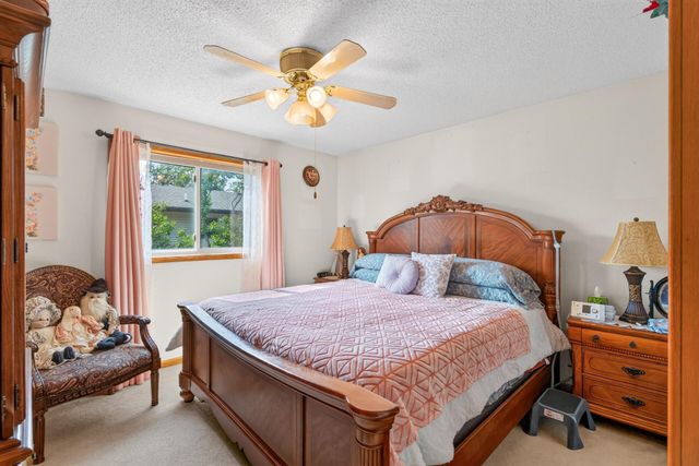 606 8th Street NW, Buffalo, MN 55313