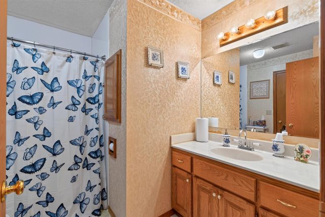 606 8th Street NW, Buffalo, MN 55313