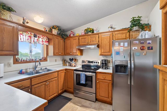 606 8th Street NW, Buffalo, MN 55313