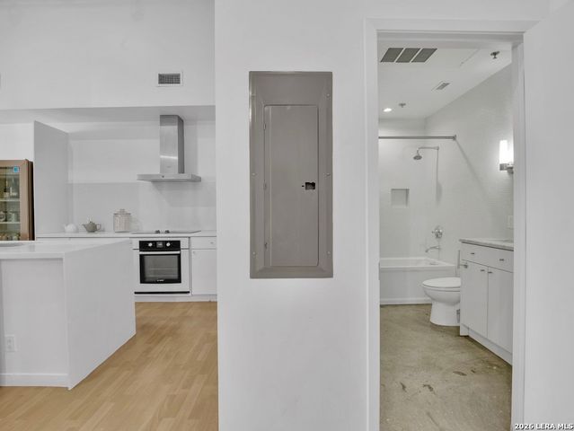 1115 S Alamo St Unit 2213, San Antonio, TX 78210