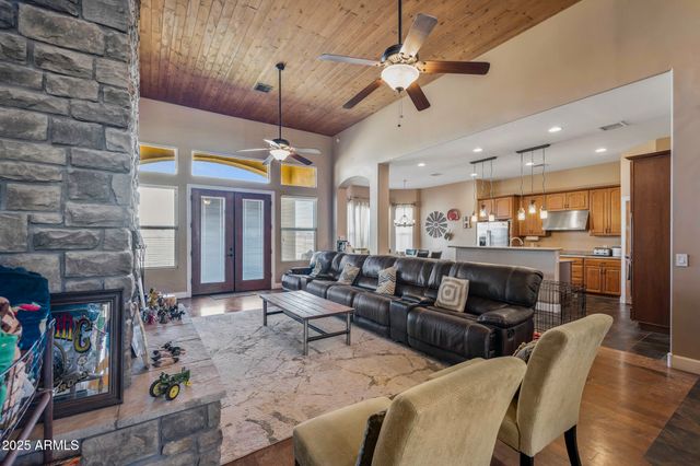 242 S BETHANY Place, Casa Grande, AZ 85194