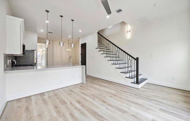 7980 Angus Street A, Houston, TX 77028