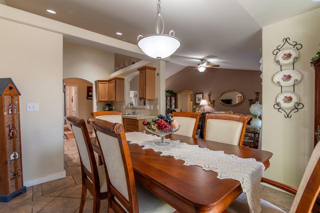 5718 W 15th Ave, Kennewick, WA 99338