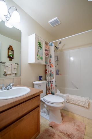 5718 W 15th Ave, Kennewick, WA 99338