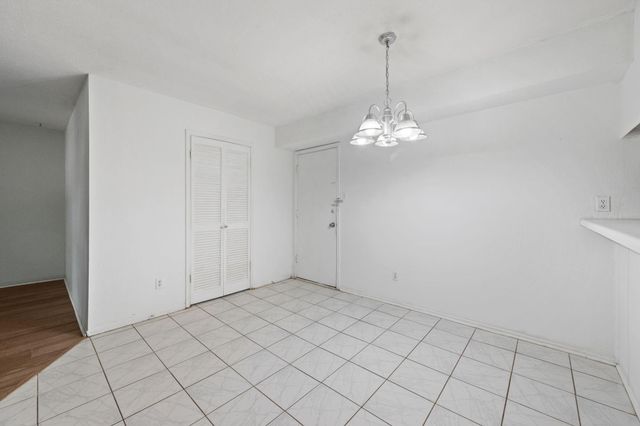 4649 Wild Indigo Street 337, Houston, TX 77027