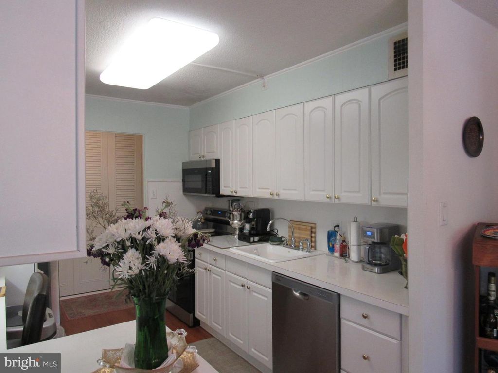 1001 CITY AVE #E-209, WYNNEWOOD, PA 19096 — photo 5