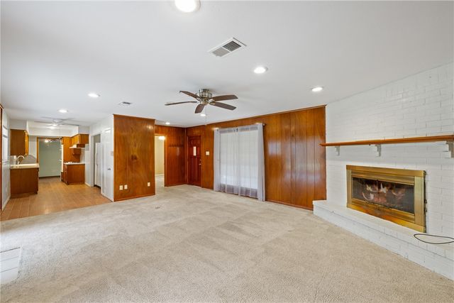 29 Dogwood Rd, Huntsville, TX 77320