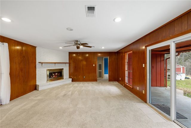 29 Dogwood Rd, Huntsville, TX 77320