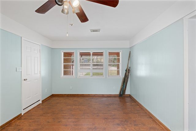 29 Dogwood Rd, Huntsville, TX 77320