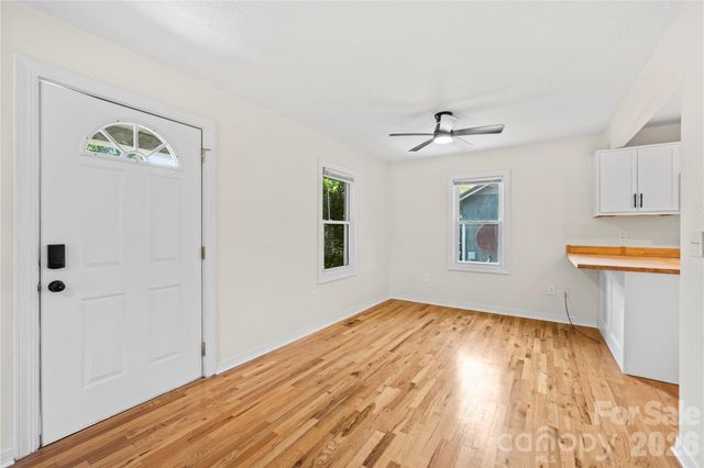 142 Substation Road, Canton, NC 28716