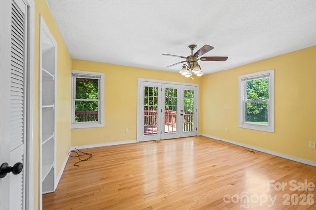 142 Substation Road, Canton, NC 28716