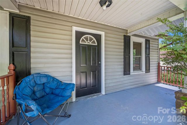 142 Substation Road, Canton, NC 28716