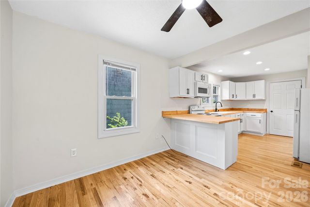 142 Substation Road, Canton, NC 28716