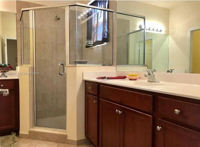 5919 NW 56th Pl, Tamarac, FL 33319