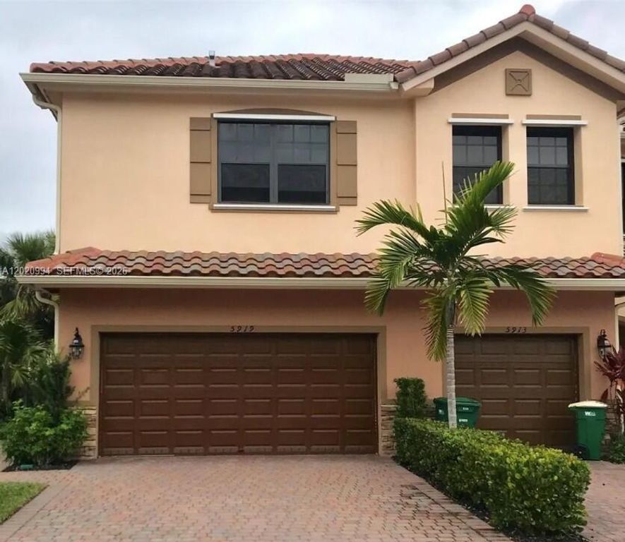 5919 NW 56th Pl, Tamarac, FL 33319