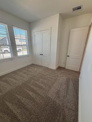 11914 North Pavillion Drive, Mont Belvieu, TX 77523