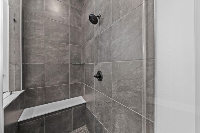 11914 North Pavillion Drive, Mont Belvieu, TX 77523